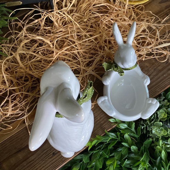 Pottery Barn Whimsical White Glazed Stoneware Bunny Figure and Bunny Bowl 🐇 - Picture 7 of 17